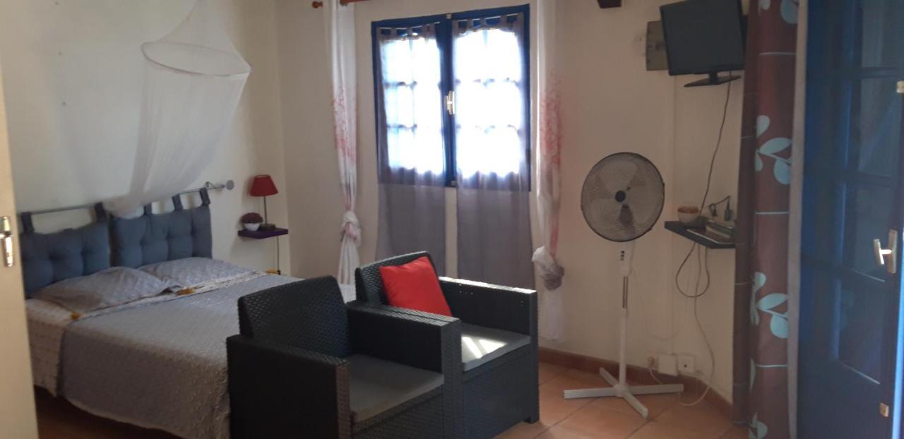 Idéal pour séjour professionnel ou touristique Baie-Mahault Exterior foto